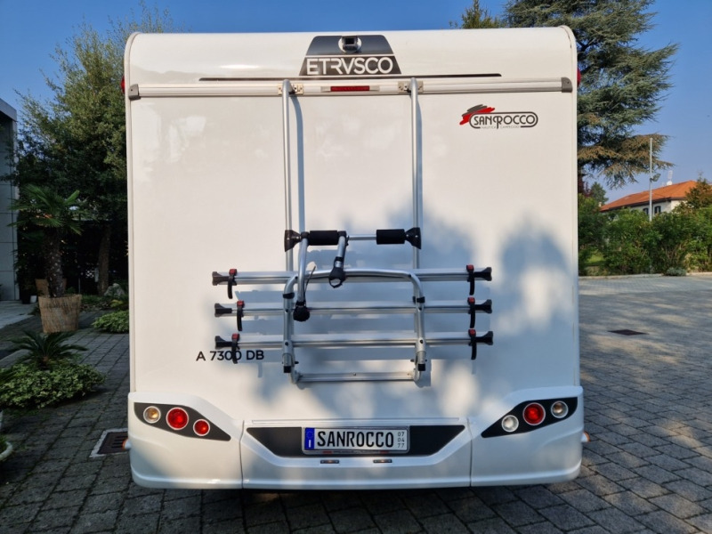 Etrusco A 7300 DB - Алковен кампер: слика 5 Etrusco A 7300 DB - Алковен кампер: слика 5