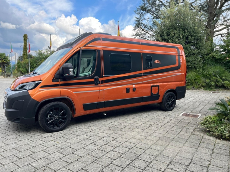 Laika Kosmo 60 Supremo Camper Van - Кампер комбе: слика 3 Laika Kosmo 60 Supremo Camper Van - Кампер комбе: слика 3