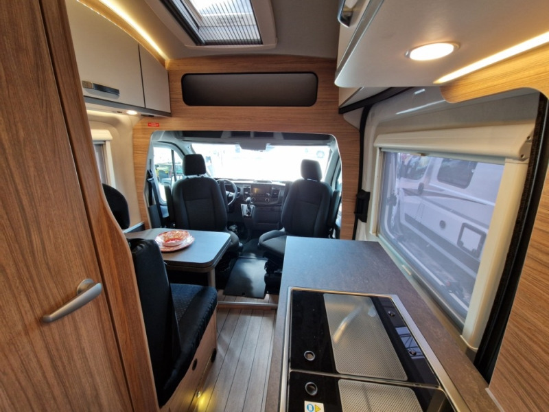 Нов Кампер комбе Weinsberg CaraBus Ford 600 MQ: слика 12