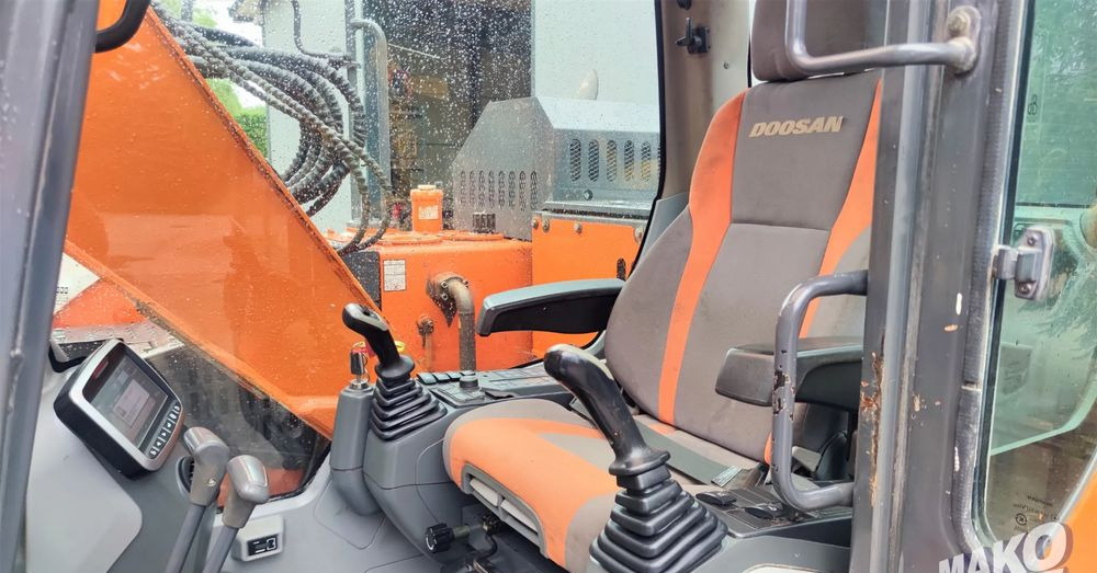 Лизинг на  Doosan DX140LCR-5 Doosan DX140LCR-5: слика 11