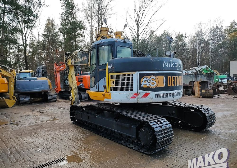 Komatsu PC228USLC-3 - Багер гасеничар: слика 2 Komatsu PC228USLC-3 - Багер гасеничар: слика 2