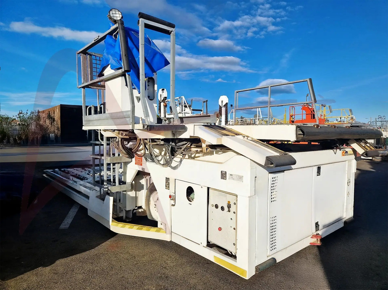AIR MARREL LAM7000 DP/H8 - Натоварувач на контејнери и палети: слика 1 AIR MARREL LAM7000 DP/H8 - Натоварувач на контејнери и палети: слика 1