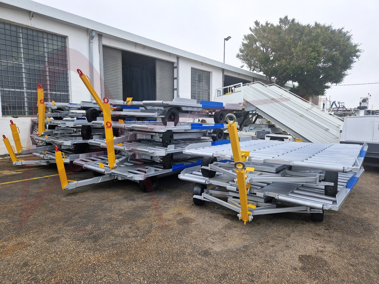 - Аеродромска опрема: слика 1 - Аеродромска опрема: слика 1