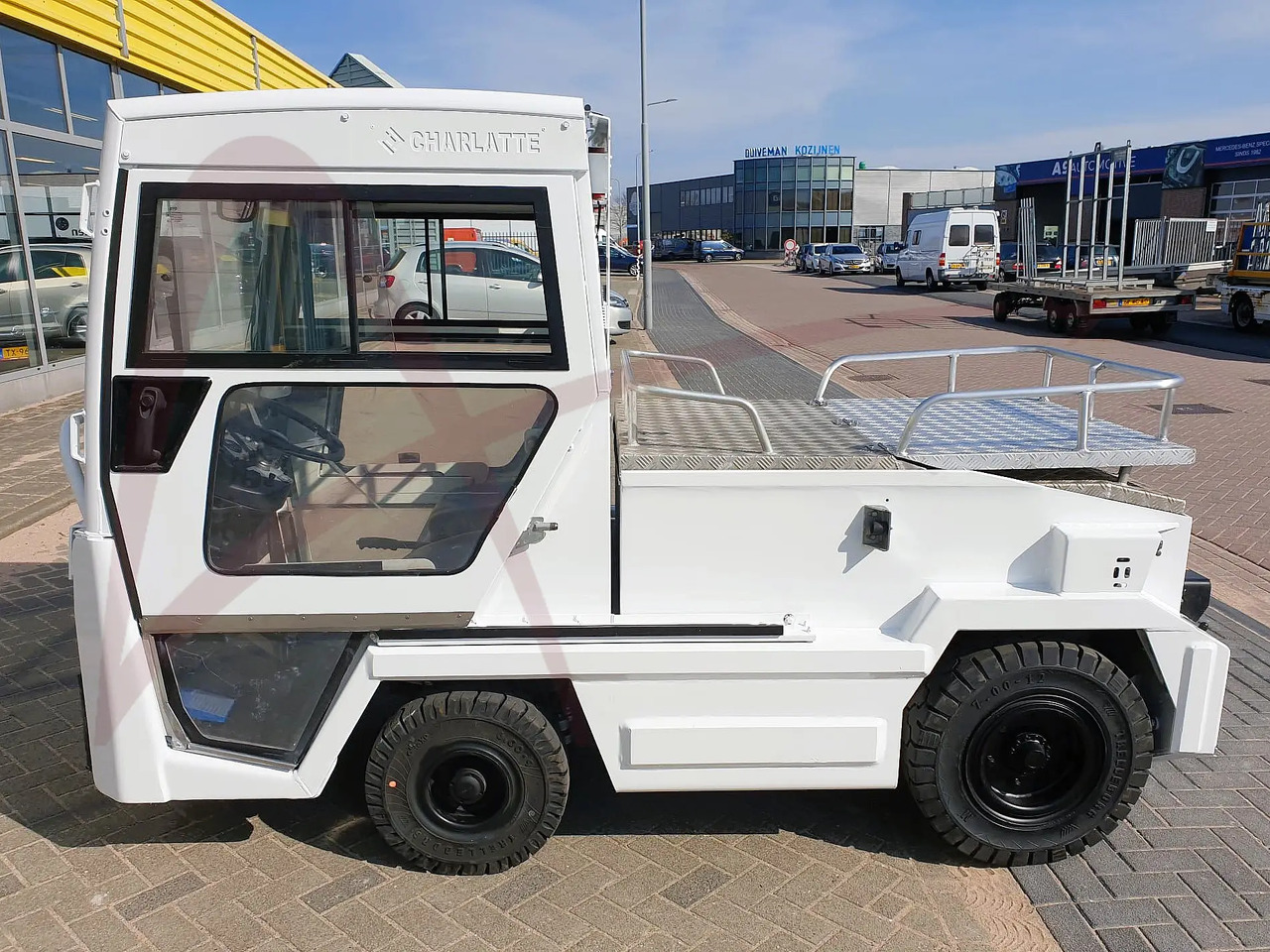 CHARLATTE T135 AC - Трактор за багаж: слика 3 CHARLATTE T135 AC - Трактор за багаж: слика 3
