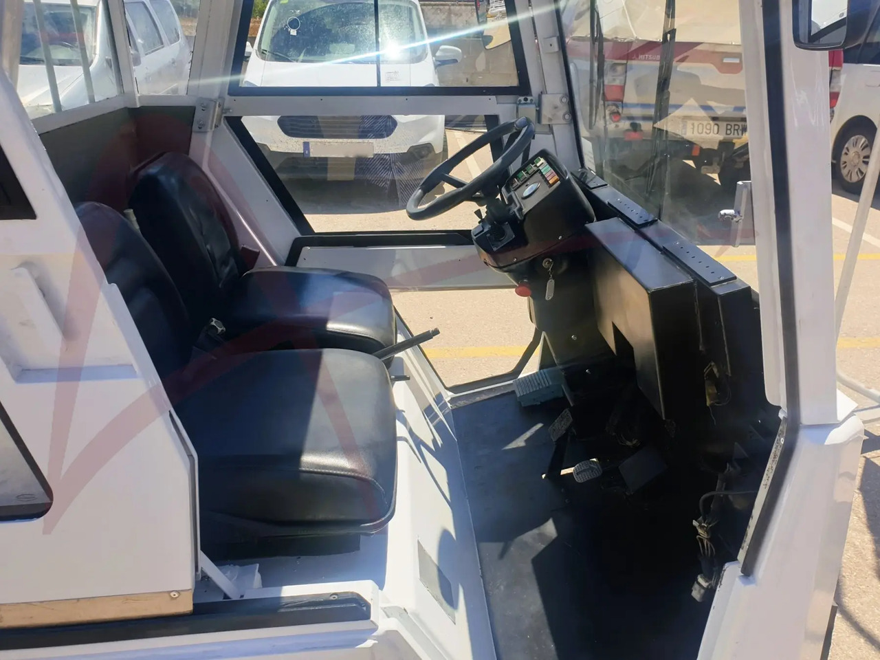 CHARLATTE T135 AC - Трактор за багаж: слика 4 CHARLATTE T135 AC - Трактор за багаж: слика 4