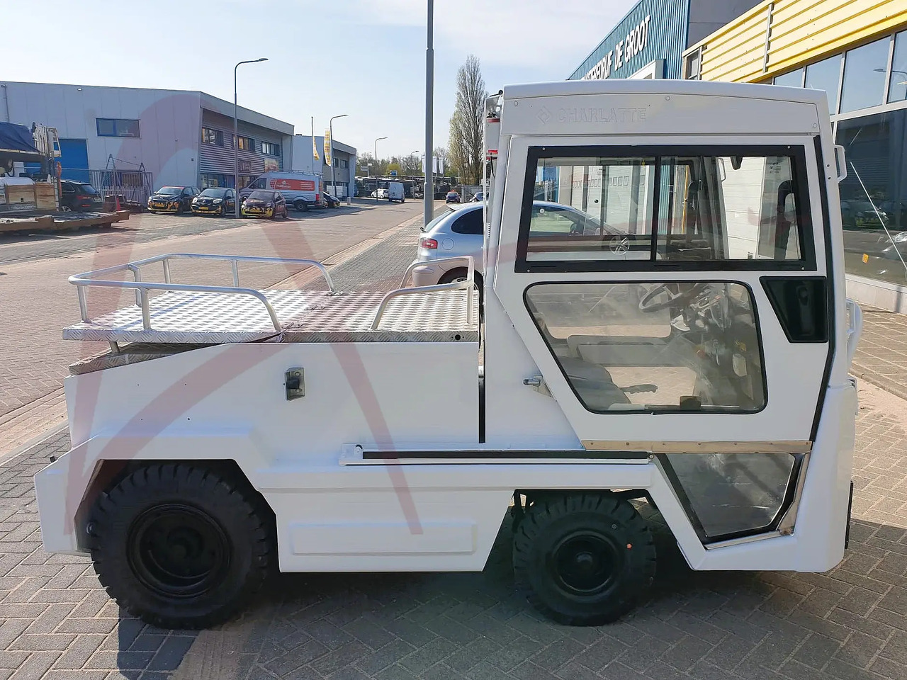 CHARLATTE T135 AC - Трактор за багаж: слика 1 CHARLATTE T135 AC - Трактор за багаж: слика 1