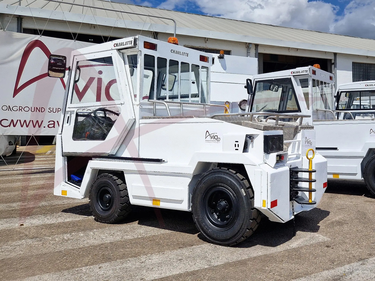 CHARLATTE T135 AC - Трактор за багаж: слика 3 CHARLATTE T135 AC - Трактор за багаж: слика 3