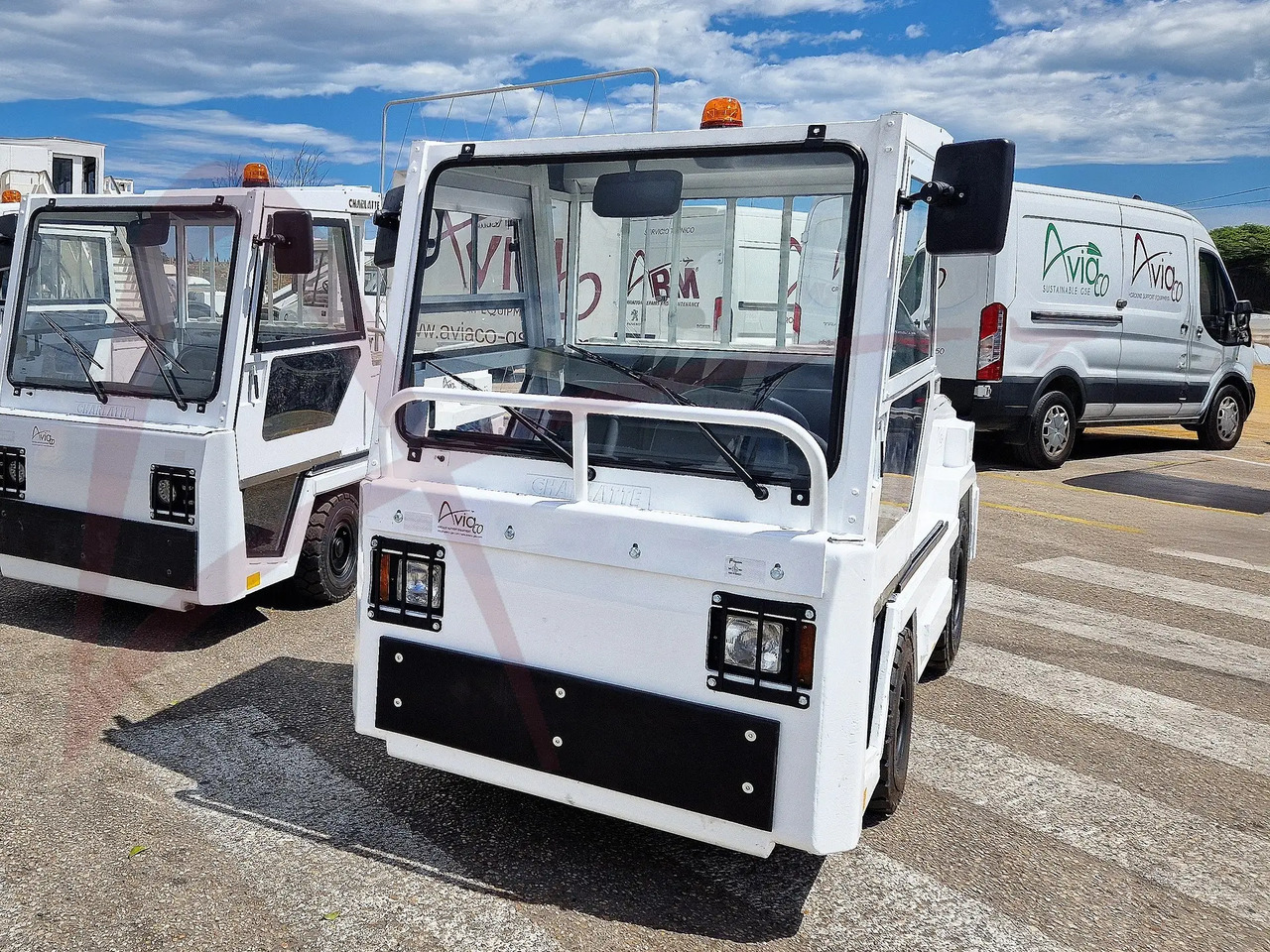CHARLATTE T135 AC - Трактор за багаж: слика 1 CHARLATTE T135 AC - Трактор за багаж: слика 1