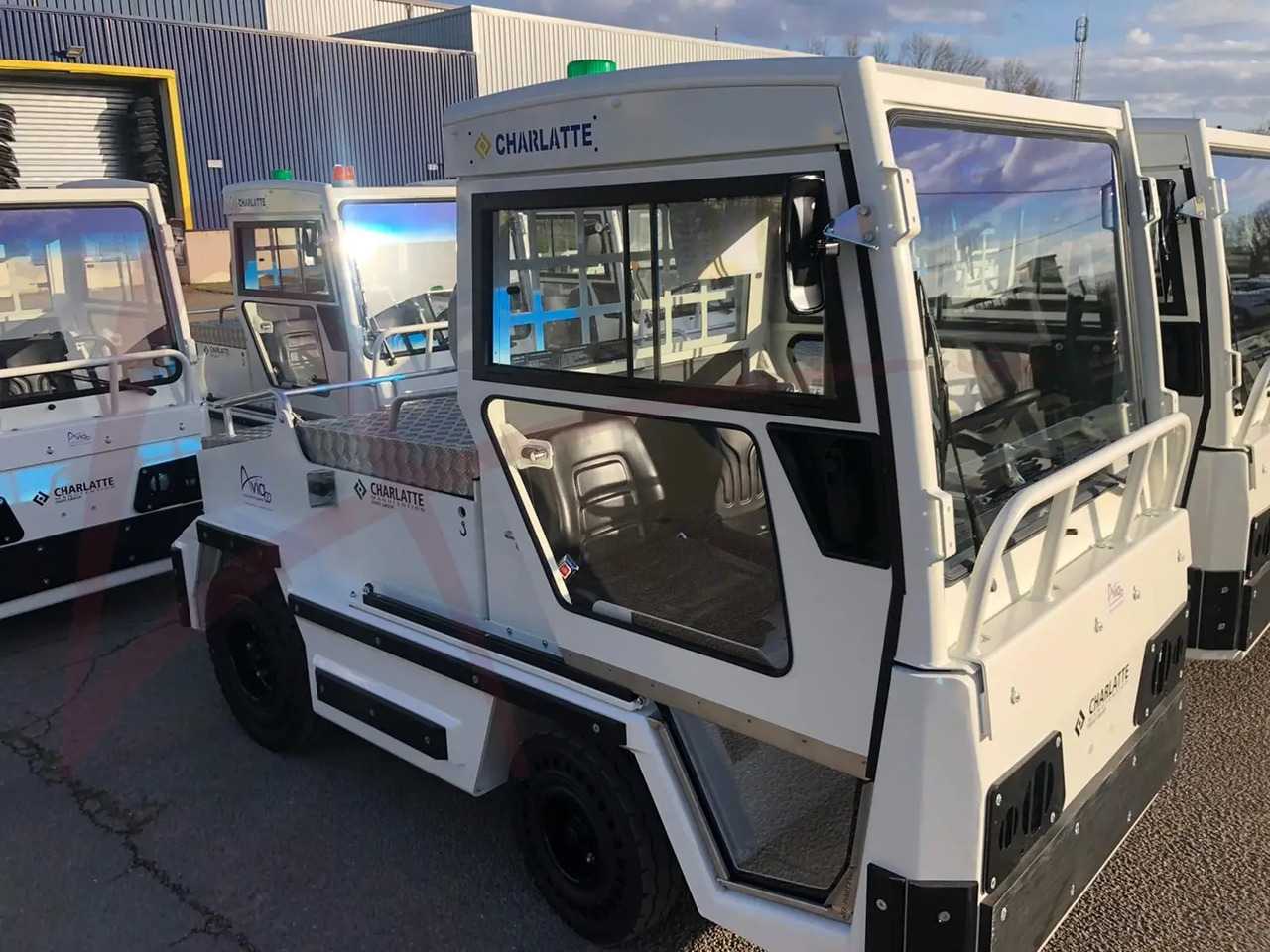 CHARLATTE T135 EVO - Трактор за багаж: слика 2 CHARLATTE T135 EVO - Трактор за багаж: слика 2