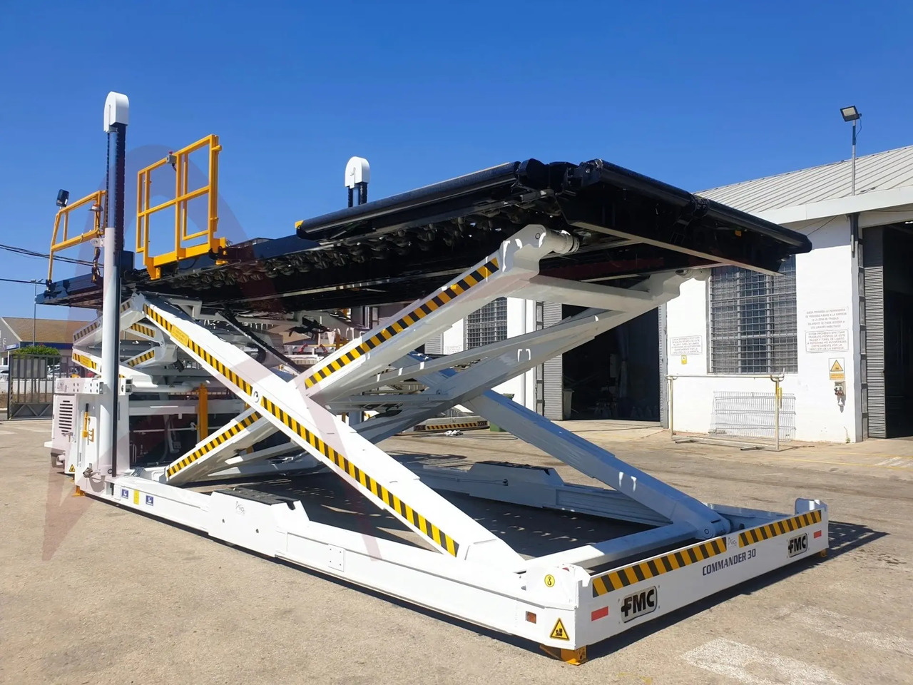 FMC COMMANDER 30 - Натоварувач на контејнери и палети: слика 4 FMC COMMANDER 30 - Натоварувач на контејнери и палети: слика 4