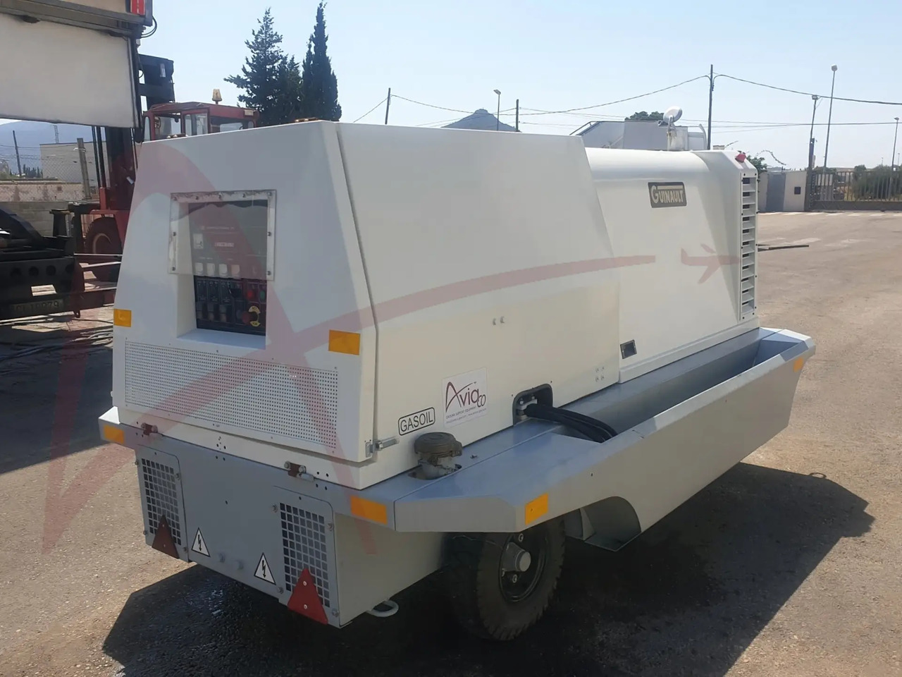 GUINAULT GA120V18D2100 - Аеродромски извор на напојување: слика 4 GUINAULT GA120V18D2100 - Аеродромски извор на напојување: слика 4