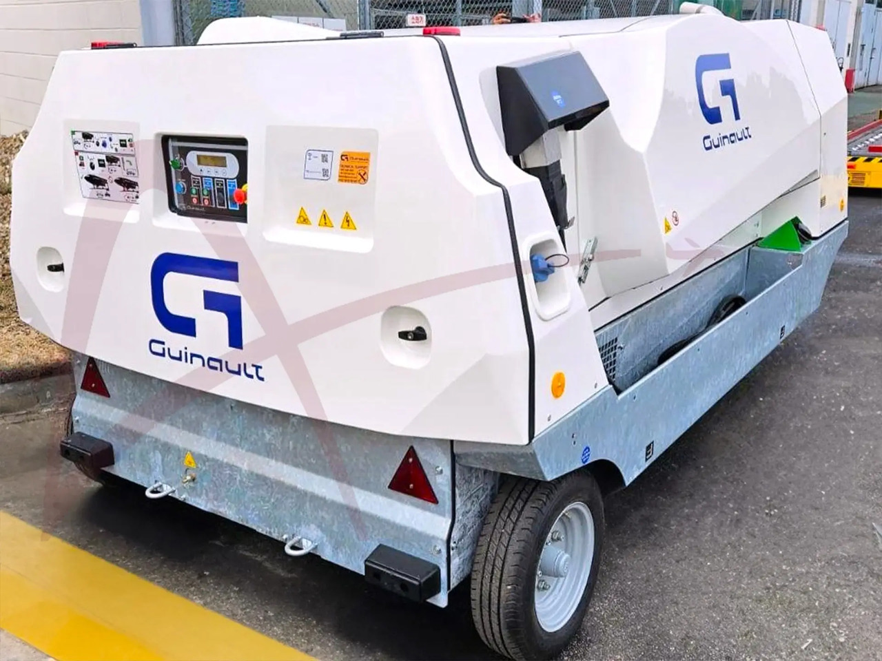 GUINAULT GA180V51D2000 - Аеродромски извор на напојување: слика 1 GUINAULT GA180V51D2000 - Аеродромски извор на напојување: слика 1