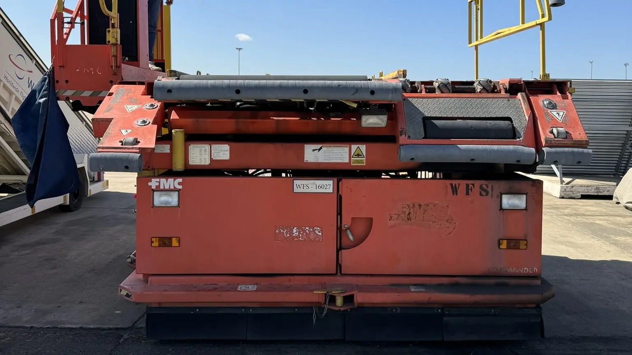 - Натоварувач на контејнери и палети: слика 1 - Натоварувач на контејнери и палети: слика 1