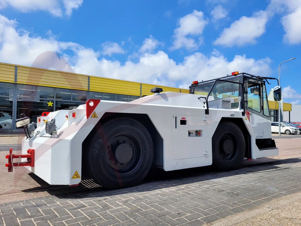 KALMAR MOTOR AB FB 250 - Возило за push back: слика 2 KALMAR MOTOR AB FB 250 - Возило за push back: слика 2