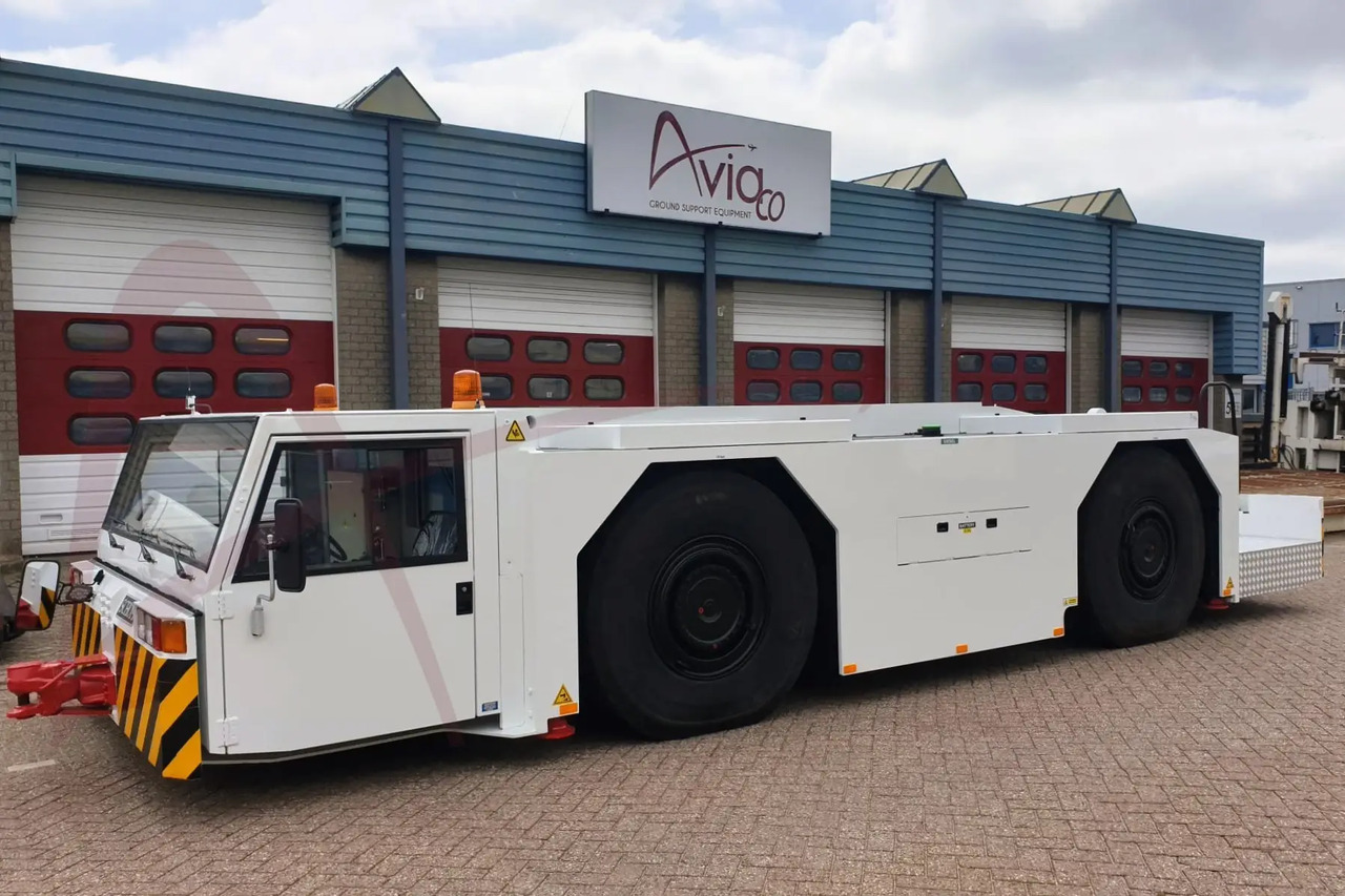 SCHOPF F396E - Возило за push back: слика 4 SCHOPF F396E - Возило за push back: слика 4