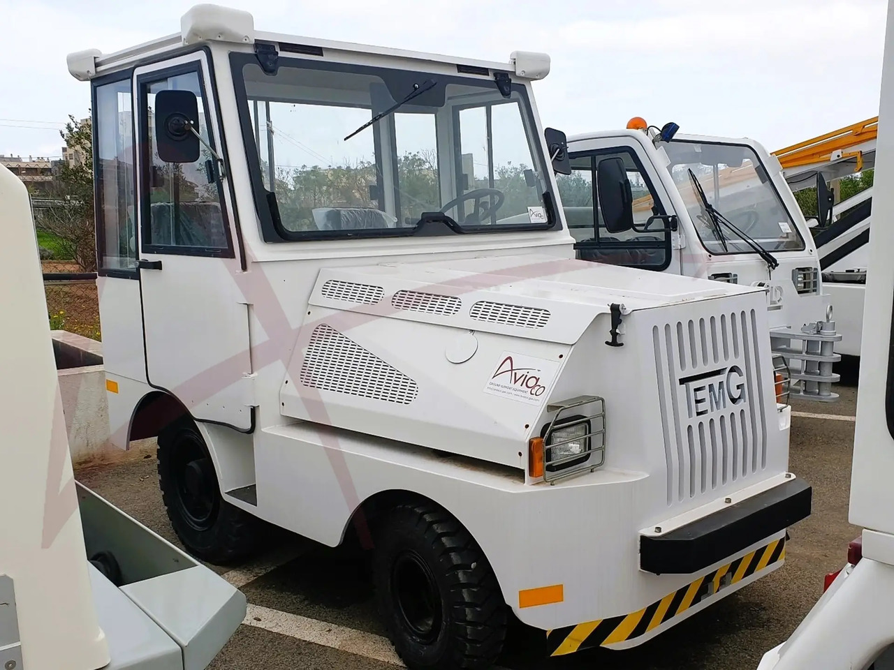 TEMG TG5001 - Трактор за багаж: слика 1 TEMG TG5001 - Трактор за багаж: слика 1