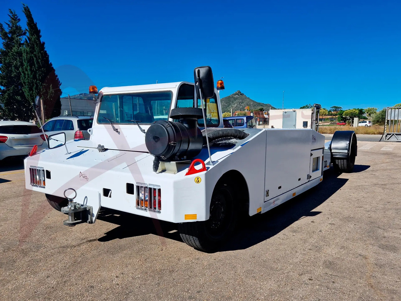 TLD TPX-200-MT - Возило за push back: слика 3 TLD TPX-200-MT - Возило за push back: слика 3