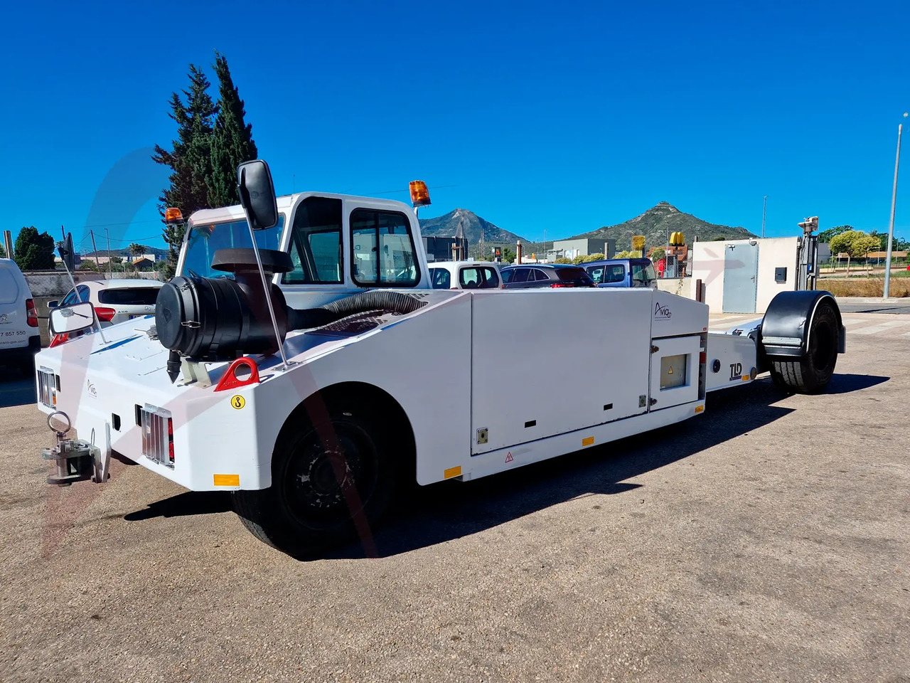 TLD TPX-200-MT - Возило за push back: слика 4 TLD TPX-200-MT - Возило за push back: слика 4