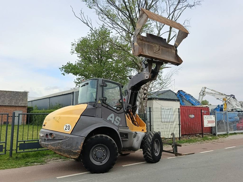 Ahlmann AS 700 wiellader shovel loader lader bak+vorken - Натоварувач на тркала: слика 2 Ahlmann AS 700 wiellader shovel loader lader bak+vorken - Натоварувач на тркала: слика 2