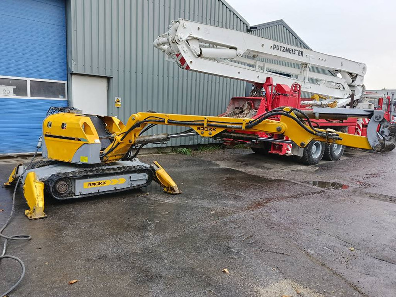 Brokk 330 remote demolition robot sloop kraan excavator - Багер гасеничар: слика 2 Brokk 330 remote demolition robot sloop kraan excavator - Багер гасеничар: слика 2
