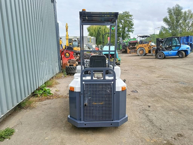 Captok CK - S30T shovel loader minishovel wiellader - Компактен натоварувач со гасеници: слика 4 Captok CK - S30T shovel loader minishovel wiellader - Компактен натоварувач со гасеници: слика 4