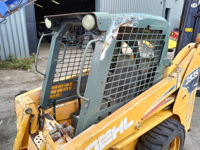Компактен натоварувач Gehl 3935 3840 schranklader loader skid steer bobcat: слика 20