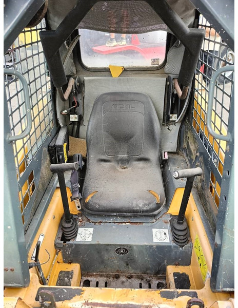 Компактен натоварувач Gehl 3935 3840 schranklader loader skid steer bobcat: слика 14