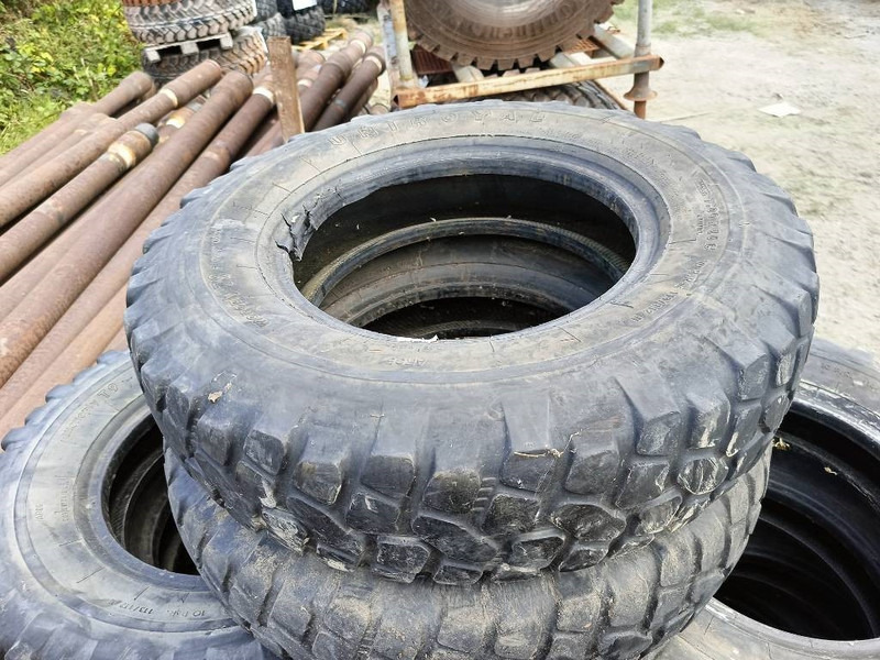 Michelin 6,50 R16 C 7,00R16 C 22/100R16 255/100R16 banden l - Гуми и бандажи за Градежна машина: слика 5 Michelin 6,50 R16 C 7,00R16 C 22/100R16 255/100R16 banden l - Гуми и бандажи за Градежна машина: слика 5