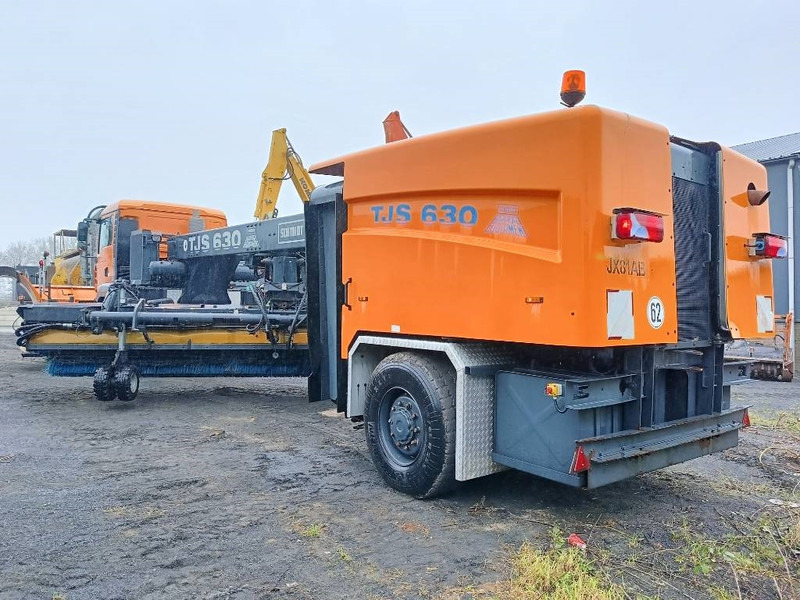 Schmidt TSJ630 man runway snow cleaning sneeuwschuif 2008 - Плуг за чистење снег за Земјоделска машина: слика 4 Schmidt TSJ630 man runway snow cleaning sneeuwschuif 2008 - Плуг за чистење снег за Земјоделска машина: слика 4