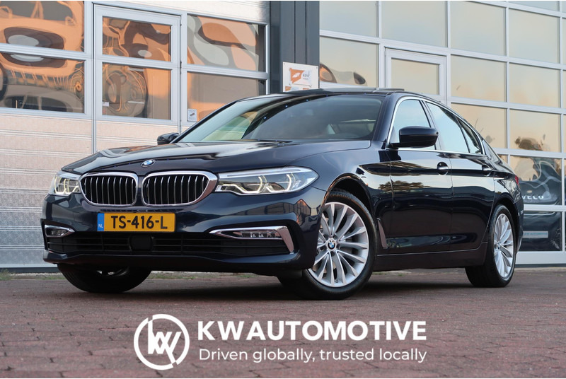 BMW 5 Serie 520i High Executive SCHUIFDAK/ NAPPA-LEDER/ ACC/ HEAD-UP/ H&K / ETC. - Седан: слика 1 BMW 5 Serie 520i High Executive SCHUIFDAK/ NAPPA-LEDER/ ACC/ HEAD-UP/ H&K / ETC. - Седан: слика 1