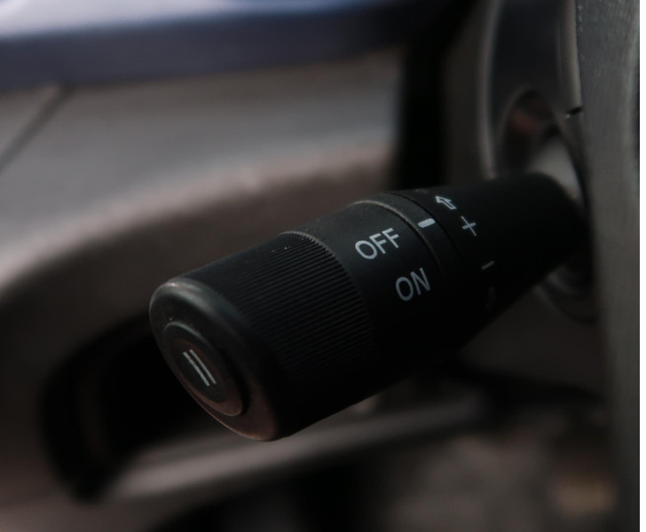 Iveco Daily 35S14V 300 L1H1 AUT/ 3,5t/ CAM/ CRUISE/ TREKHAAK/ AIRCO/ ETC - Товарно комбе: слика 4 Iveco Daily 35S14V 300 L1H1 AUT/ 3,5t/ CAM/ CRUISE/ TREKHAAK/ AIRCO/ ETC - Товарно комбе: слика 4