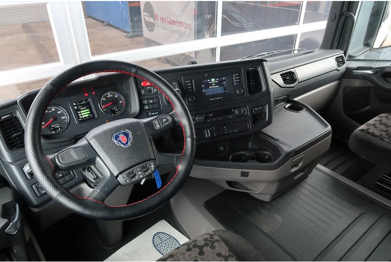 Scania R410 NGS RETARDER/ ACC/ 2X TANK/ DIFF LOCK - Камион влекач: слика 2 Scania R410 NGS RETARDER/ ACC/ 2X TANK/ DIFF LOCK - Камион влекач: слика 2
