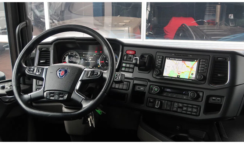 Scania R500 NGS 6x2/4 NB RETARDER/ FULL AIR/ SLIDE DISH/ DIFF-LOCK/ ACC - Камион влекач: слика 2 Scania R500 NGS 6x2/4 NB RETARDER/ FULL AIR/ SLIDE DISH/ DIFF-LOCK/ ACC - Камион влекач: слика 2