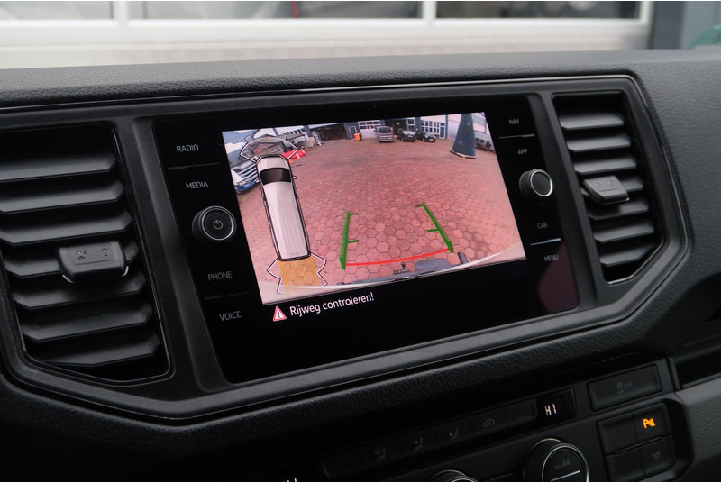 MAN TGE 35 3.140 2.0 L3H2 AUT/ LED/ CAMERA/ CRUISE/ CLIMA/ TREKHAAK - Товарно комбе: слика 4 MAN TGE 35 3.140 2.0 L3H2 AUT/ LED/ CAMERA/ CRUISE/ CLIMA/ TREKHAAK - Товарно комбе: слика 4