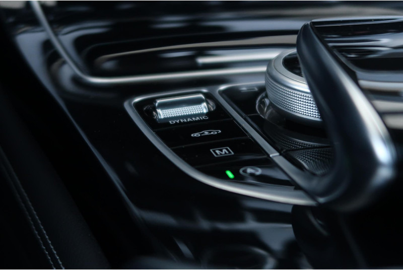 Mercedes-Benz GLC 350 d 4MATIC Premium Plus AMG/ PANO/ AIRM/ MEMORY/ 360/ BURMESTER/ ACC/ TREKHAAK - SUV: слика 5 Mercedes-Benz GLC 350 d 4MATIC Premium Plus AMG/ PANO/ AIRM/ MEMORY/ 360/ BURMESTER/ ACC/ TREKHAAK - SUV: слика 5