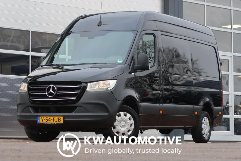 Mercedes-Benz Sprinter 317 CDI L2H2 AUT/ CAMERA/ MBUX/ CRUISE/ AIRCO - Товарно комбе: слика 1 Mercedes-Benz Sprinter 317 CDI L2H2 AUT/ CAMERA/ MBUX/ CRUISE/ AIRCO - Товарно комбе: слика 1