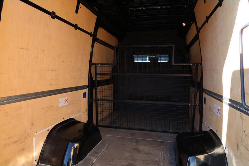 Товарно комбе Mercedes-Benz Sprinter 519 3.0 CDI L2H2 V6 AUT/ CAMERA/ 2X DEUR/ 1EIG/ CRUISE/ CLIMA/ TREKHAAK: слика 17