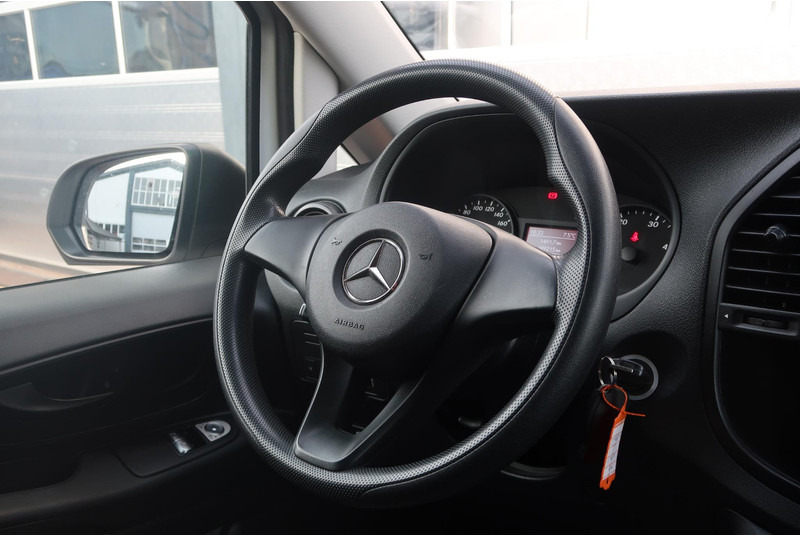 Mercedes-Benz Vito 111 CDI Lang AIRCO/ CRUISE/ TREKHAAK - Товарно комбе: слика 5 Mercedes-Benz Vito 111 CDI Lang AIRCO/ CRUISE/ TREKHAAK - Товарно комбе: слика 5