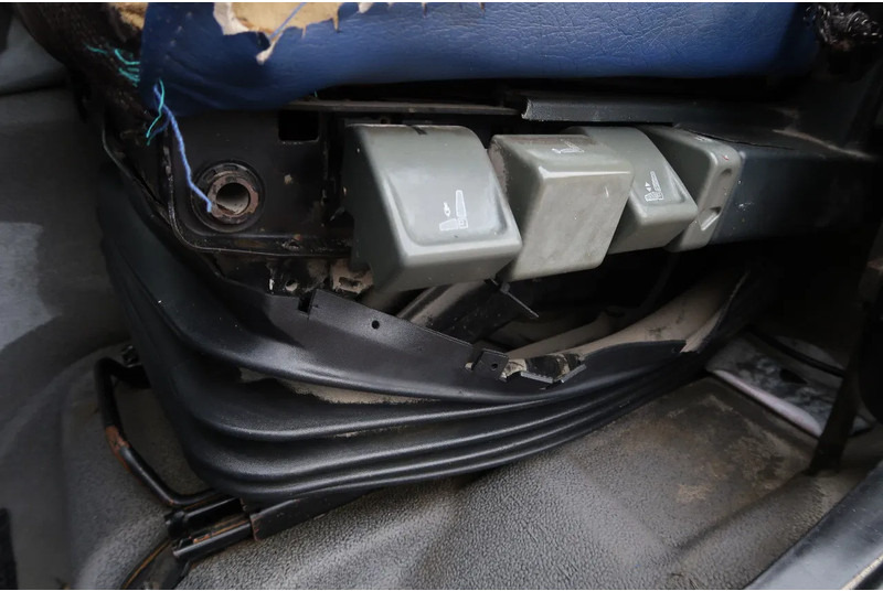 Лизинг на Renault Kerax 370 8X4/ MIXER/ BARYVAL 9 M3/ CRUISE CONTROL/ Renault Kerax 370 8X4/ MIXER/ BARYVAL 9 M3/ CRUISE CONTROL/: слика 16 Лизинг на Renault Kerax 370 8X4/ MIXER/ BARYVAL 9 M3/ CRUISE CONTROL/ Renault Kerax 370 8X4/ MIXER/ BARYVAL 9 M3/ CRUISE CONTROL/: слика 16