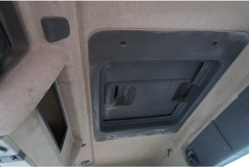 Лизинг на Renault Kerax 370 8X4/ MIXER/ BARYVAL 9 M3/ CRUISE CONTROL/ Renault Kerax 370 8X4/ MIXER/ BARYVAL 9 M3/ CRUISE CONTROL/: слика 15 Лизинг на Renault Kerax 370 8X4/ MIXER/ BARYVAL 9 M3/ CRUISE CONTROL/ Renault Kerax 370 8X4/ MIXER/ BARYVAL 9 M3/ CRUISE CONTROL/: слика 15