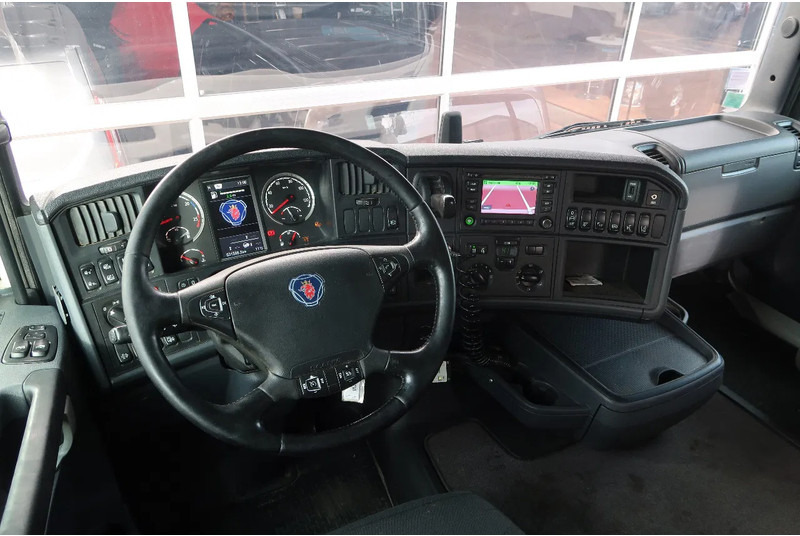 Scania R450 6X2/ HOOKLIFT 20T/ RETARDER/ LIFT/ - Камион со кабелски систем: слика 2 Scania R450 6X2/ HOOKLIFT 20T/ RETARDER/ LIFT/ - Камион со кабелски систем: слика 2