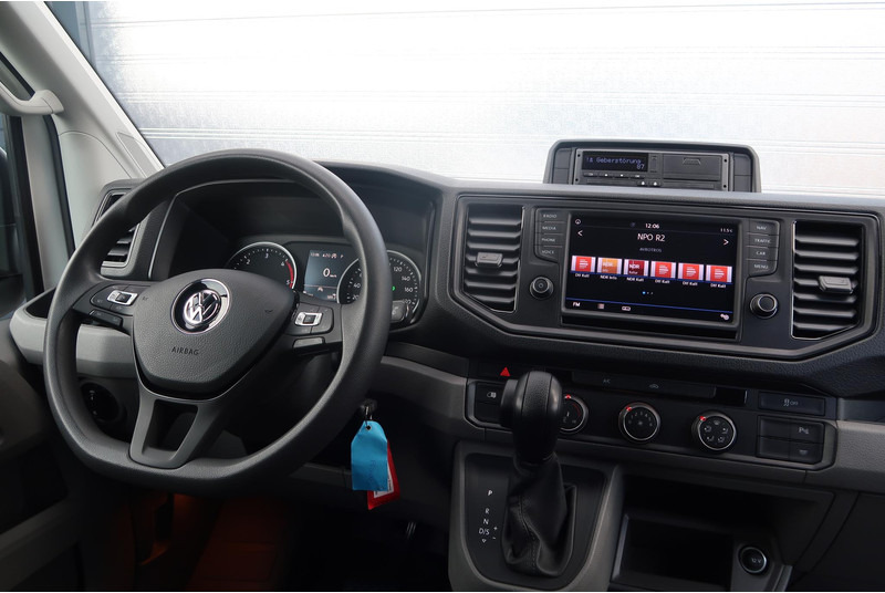 Volkswagen Crafter 50 2.0 TDI DL L3H2 3.5 T/ LED/ CAMERA/ NAVI/ CRUISE/ CLIMA/ DUBBEL LUCHT - Товарно комбе: слика 5 Volkswagen Crafter 50 2.0 TDI DL L3H2 3.5 T/ LED/ CAMERA/ NAVI/ CRUISE/ CLIMA/ DUBBEL LUCHT - Товарно комбе: слика 5