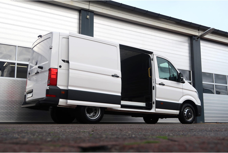 Volkswagen Crafter 50 2.0 TDI DL L3H2 3.5 T/ LED/ CAMERA/ NAVI/ CRUISE/ CLIMA/ DUBBEL LUCHT - Товарно комбе: слика 4 Volkswagen Crafter 50 2.0 TDI DL L3H2 3.5 T/ LED/ CAMERA/ NAVI/ CRUISE/ CLIMA/ DUBBEL LUCHT - Товарно комбе: слика 4