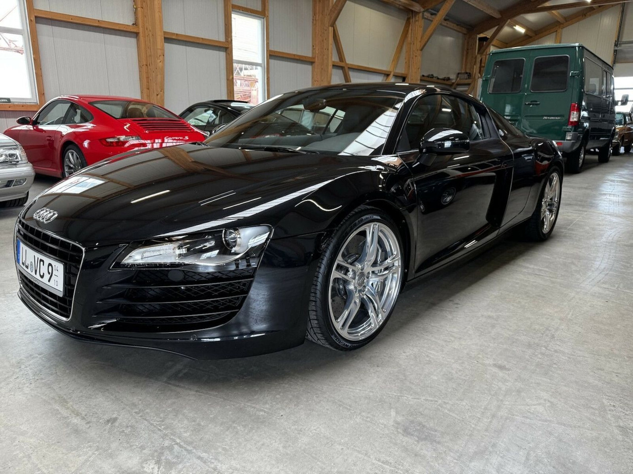 Audi R8 4.2 FSI V8 quattro Coupé - Автомобил: слика 1 Audi R8 4.2 FSI V8 quattro Coupé - Автомобил: слика 1