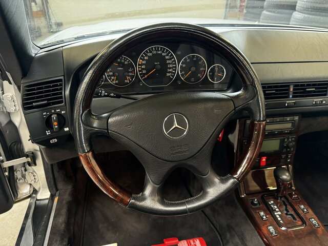 MERCEDES-BENZ SL 320 /280 R 129 Scheckheft Mercedes - Кабриолет: слика 5 MERCEDES-BENZ SL 320 /280 R 129 Scheckheft Mercedes - Кабриолет: слика 5