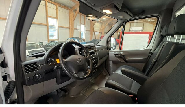 MERCEDES-BENZ Sprinter 316 CDI Pritsche 4x4 Allrad Plane... - Комбе со отворен сандак: слика 4 MERCEDES-BENZ Sprinter 316 CDI Pritsche 4x4 Allrad Plane... - Комбе со отворен сандак: слика 4