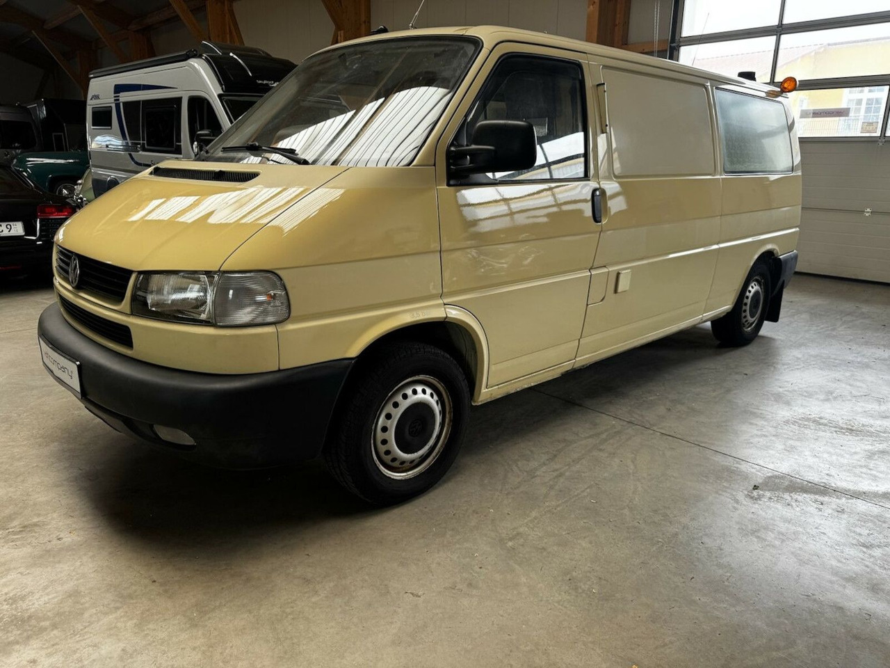 Volkswagen T4 2.5 TDI Syncro 4x4 lang 1. Hand! - Патничко комбе: слика 2 Volkswagen T4 2.5 TDI Syncro 4x4 lang 1. Hand! - Патничко комбе: слика 2