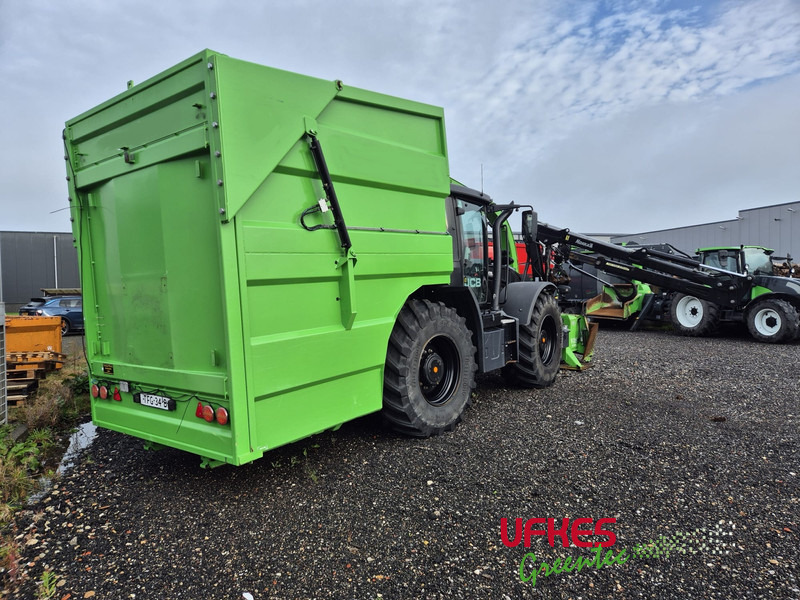 JCB Fastrac 4220 Chipper Combi - Трактор: слика 4 JCB Fastrac 4220 Chipper Combi - Трактор: слика 4