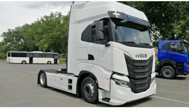 Iveco S-WAY AS440S48T | Leasing from €1744/month - Камион влекач: слика 3 Iveco S-WAY AS440S48T | Leasing from €1744/month - Камион влекач: слика 3