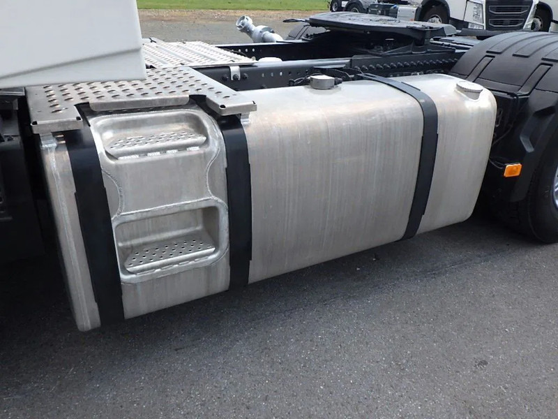 Volvo FH 500 Globetrotter XL 4x2 | Leasing - Камион влекач: слика 5 Volvo FH 500 Globetrotter XL 4x2 | Leasing - Камион влекач: слика 5